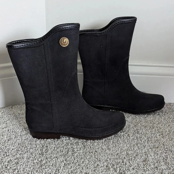 Ulan Black Waterproof Rain Boots sz 7 - Picture 1 of 7
